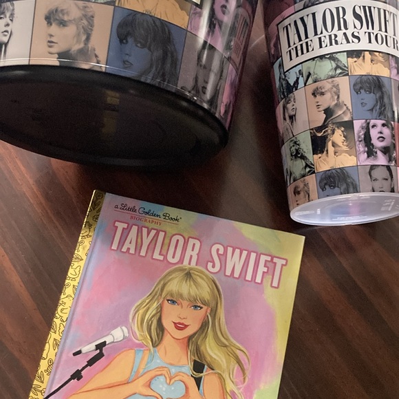 🔥 FINAL DROP🔥 THE ERAS TOUR ⭐️NWT Taylor Swift The Eras Tour Popcorn bucket - Picture 2 of 4